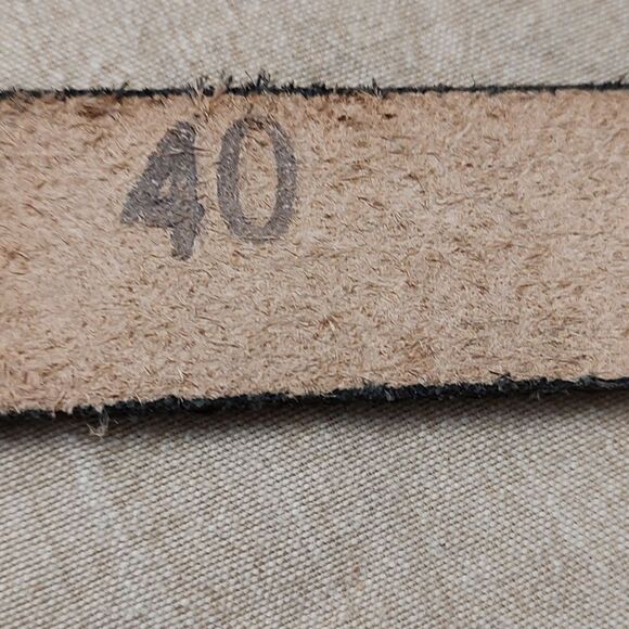 Brown Leather Tooled Men's Belt with Silver Buckle Size 40 - Picture 4 of 11